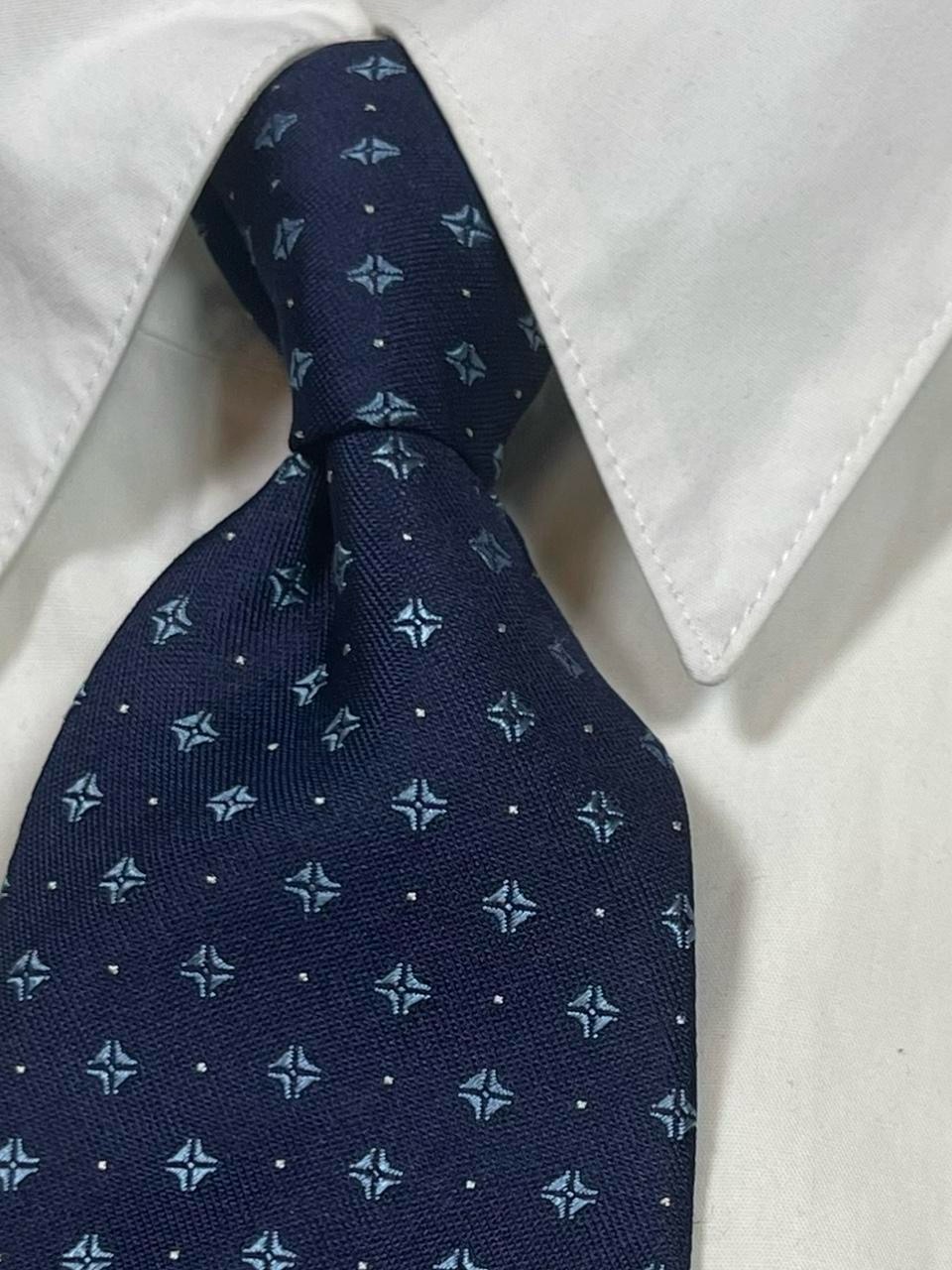Hugo Boss Made In Italy Silk Tie Navy W/Baby Blue Stars L60" W3" Italian Silk